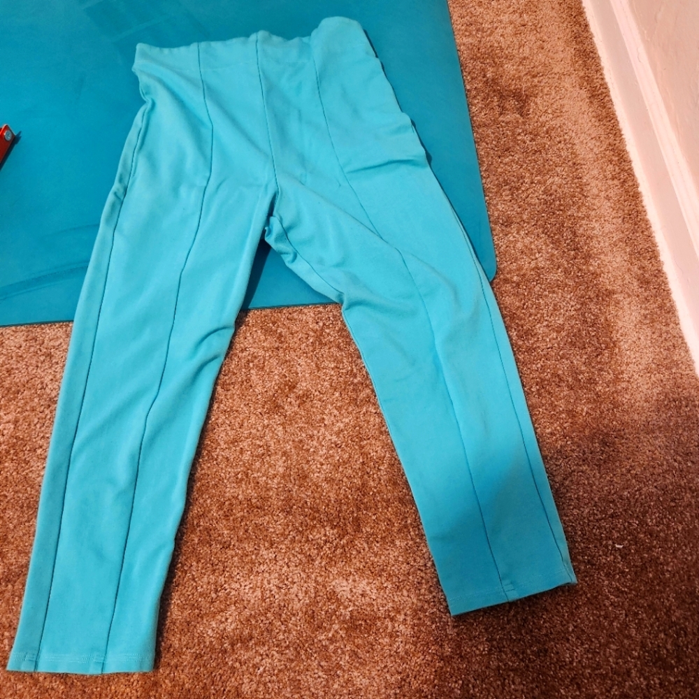 Pin up couture laura byrnes capris